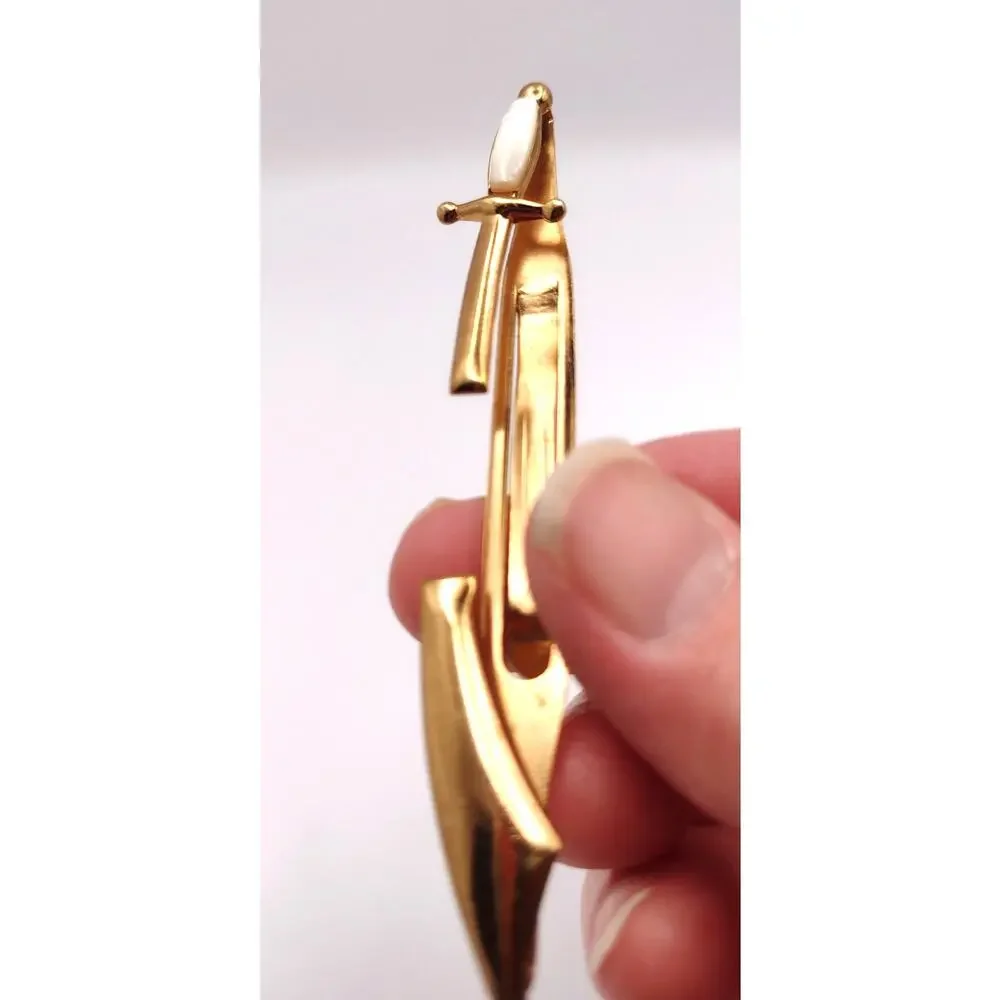 Swank Tie Bar Clip Pearl Gold Tone Pommel Scimitar Sword Cutlass Rapier Vintage